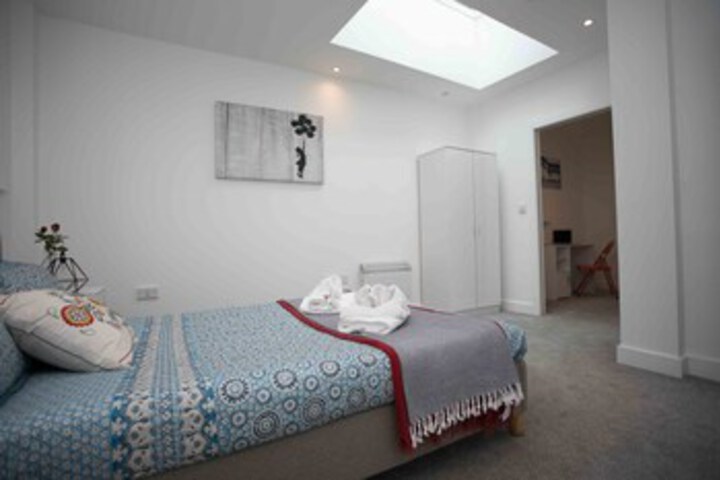 Room 17 of 19
