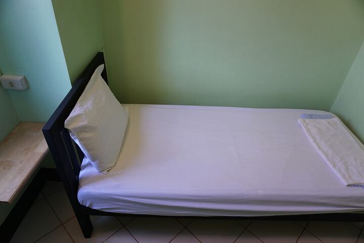 Room 20 of 49