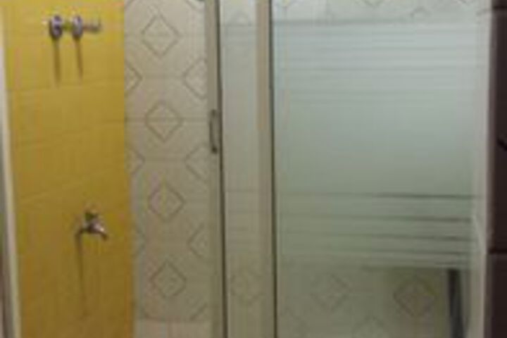Room 7 of 33