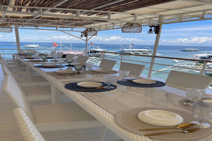 Dining 76 of 117