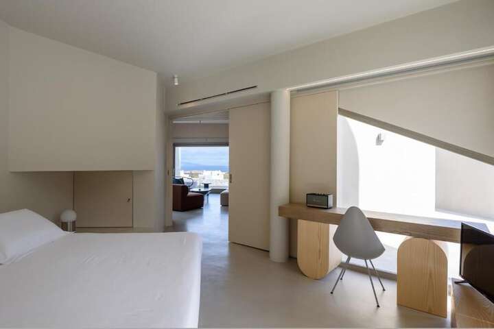 Room 9 of 54