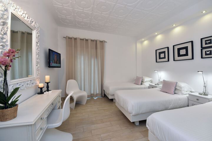 Room 40 of 65