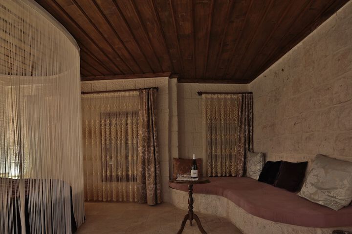 Room 18 of 53