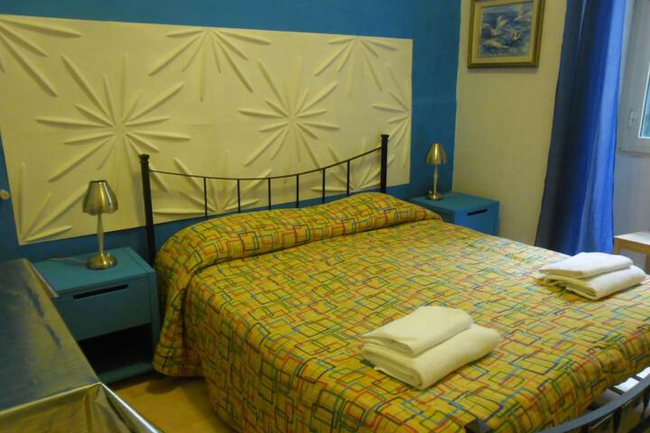 Room 14 of 37