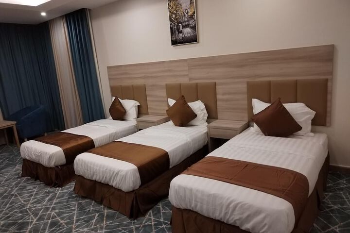 Room 16 of 21