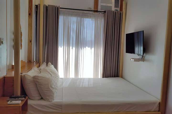 Room 32 of 101
