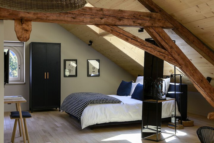 Room 5 of 58