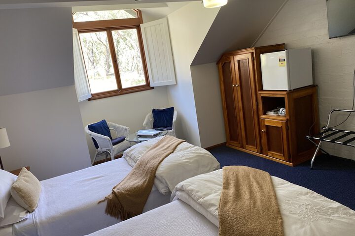 Room 12 of 96