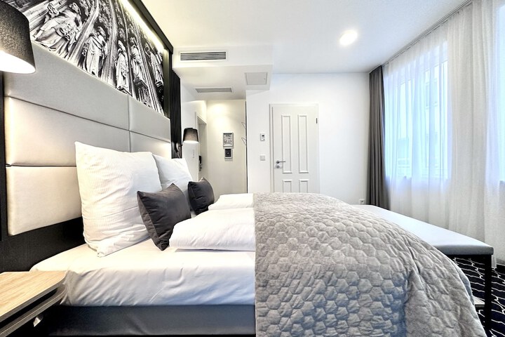 Room 50 of 194