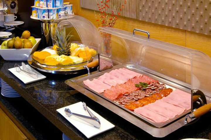 Breakfast/Coffee Service 53 of 70