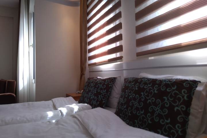 Room 46 of 123
