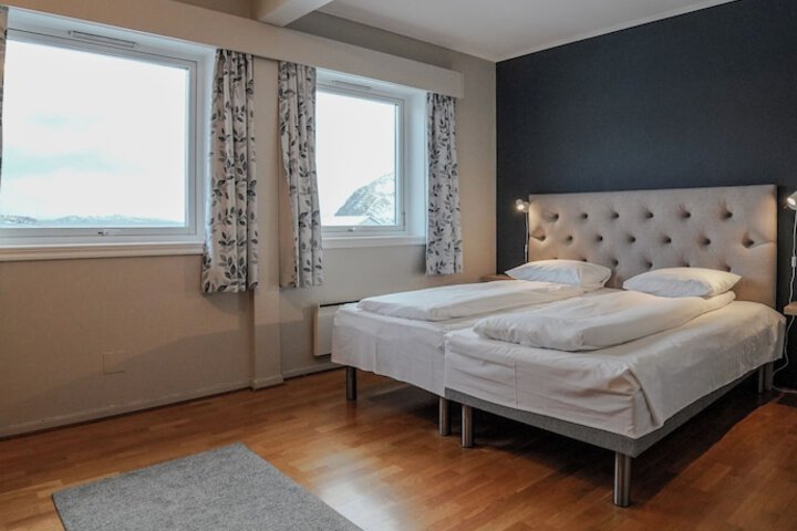 Room 9 of 53