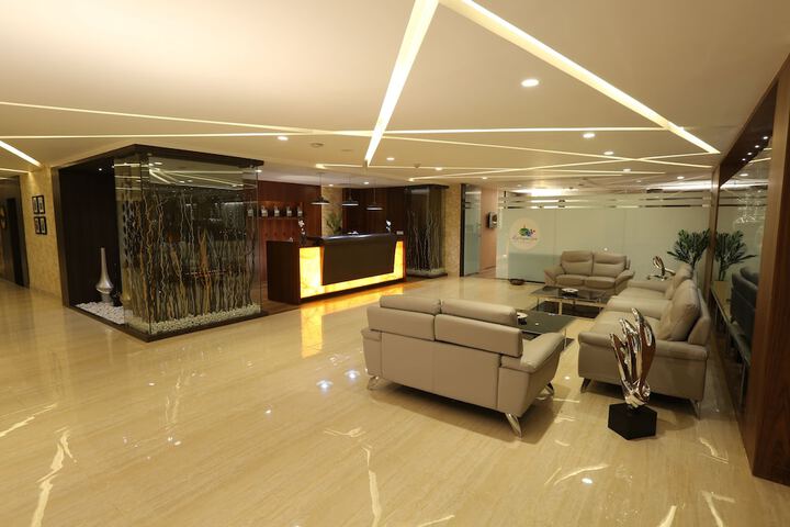 Hotel Interior 4 of 37