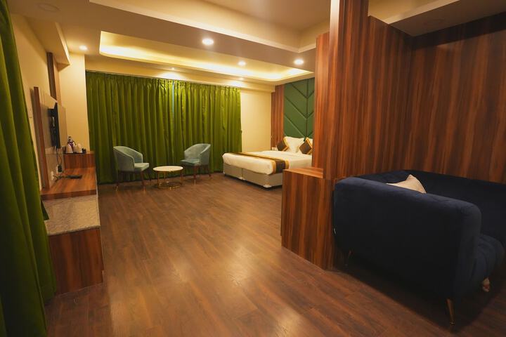 Room 18 of 47
