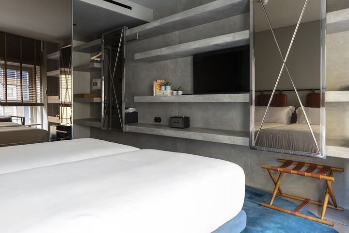 Room 11 of 67