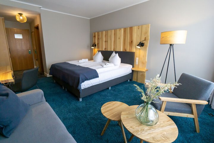 Room 40 of 132