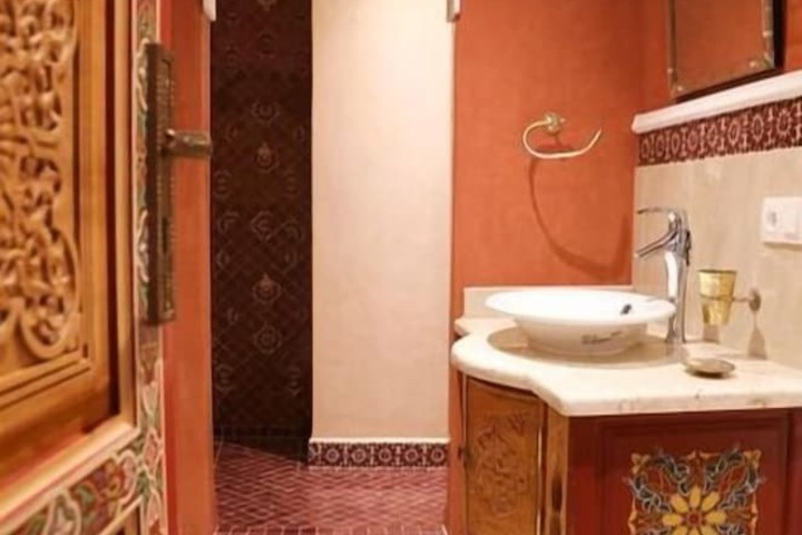 Room 42 of 65