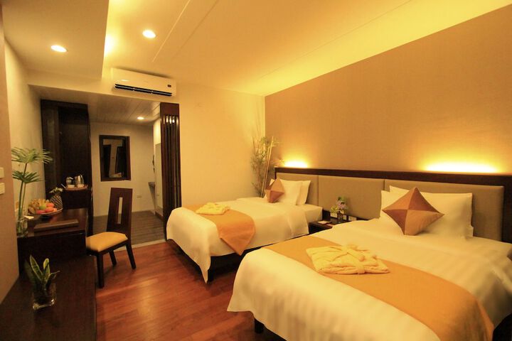Room 14 of 74