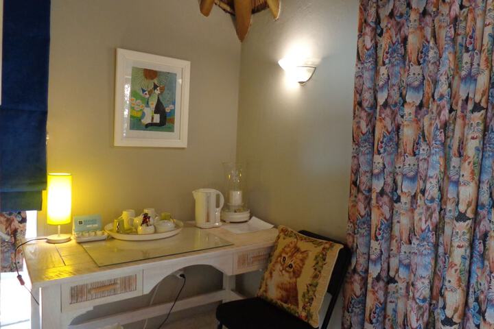 Room 32 of 36