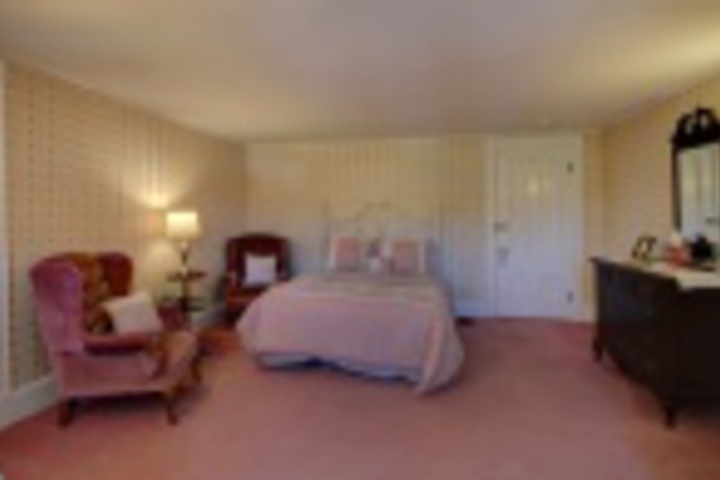 Room 377 of 408