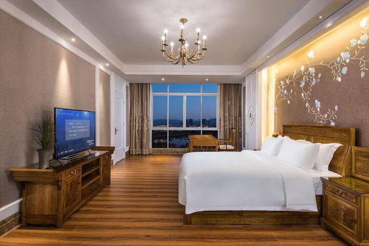 Room 9 of 52