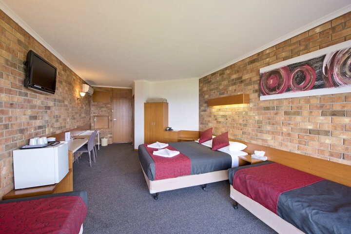 Room 6 of 55