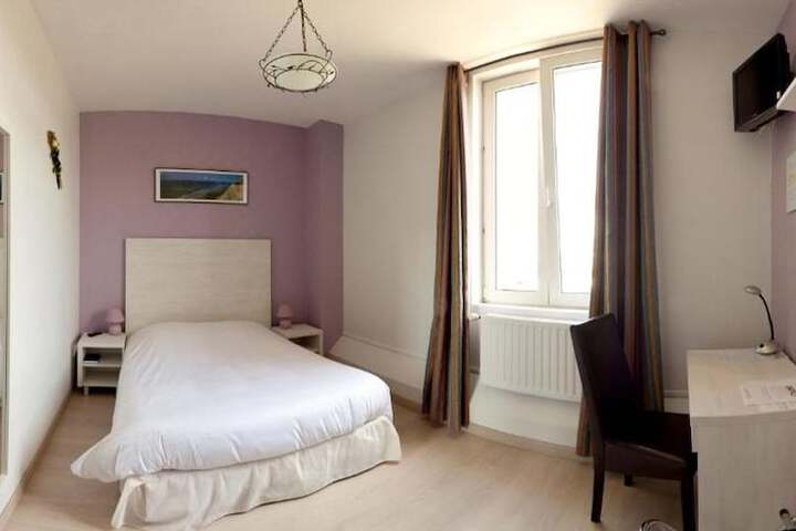 Room 4 of 34