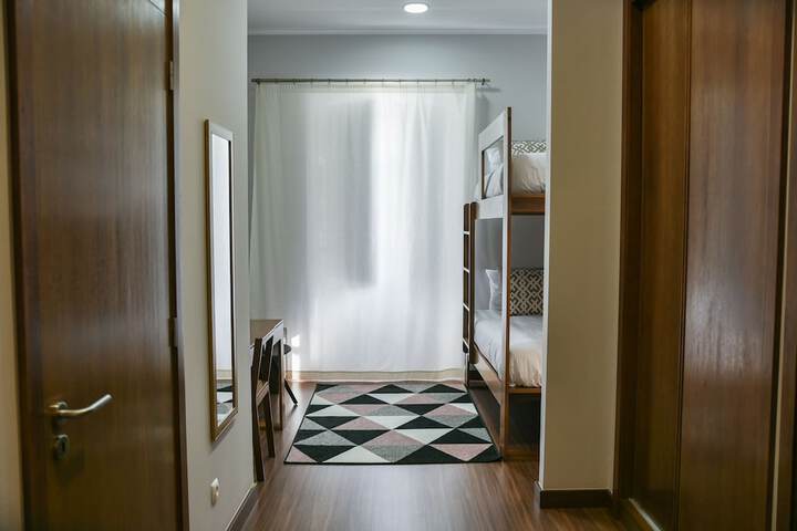 Room 25 of 80