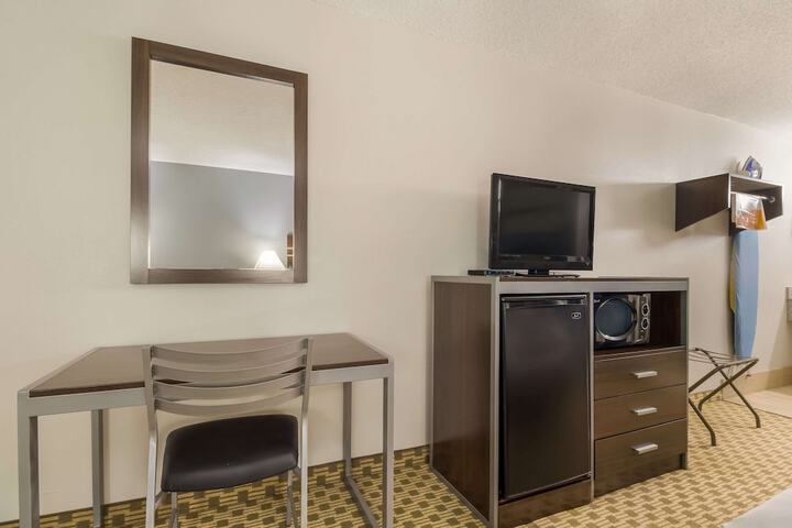 Room 21 of 52