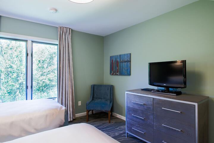 Room 5 of 44