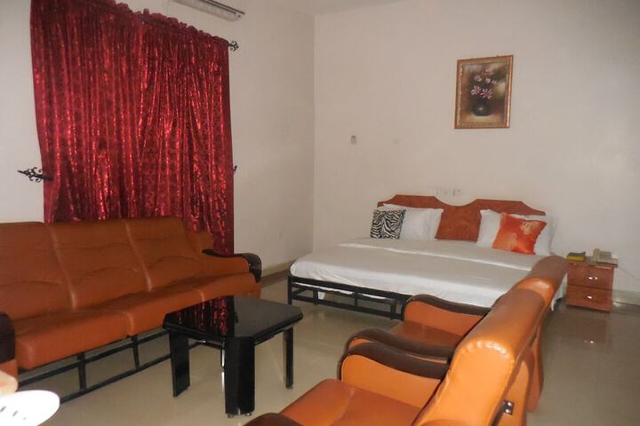 Room 2 of 12