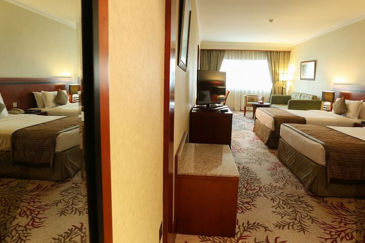 Room 40 of 83