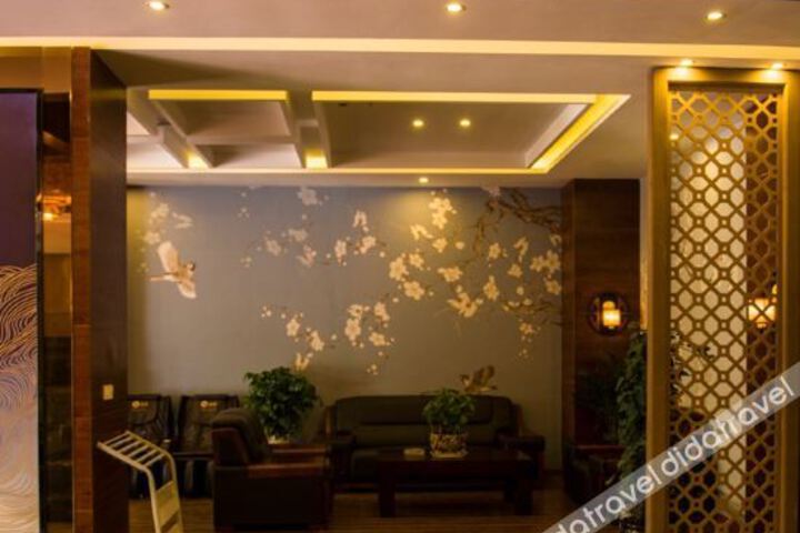 Hotel Interior 6 of 16