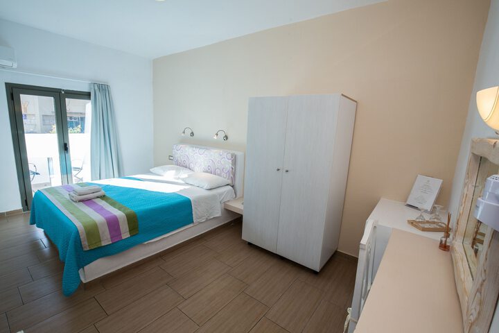 Room 16 of 83