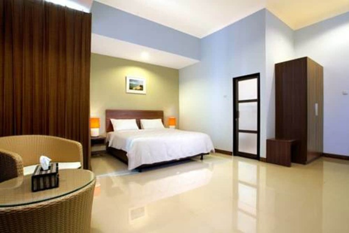Room 5 of 37