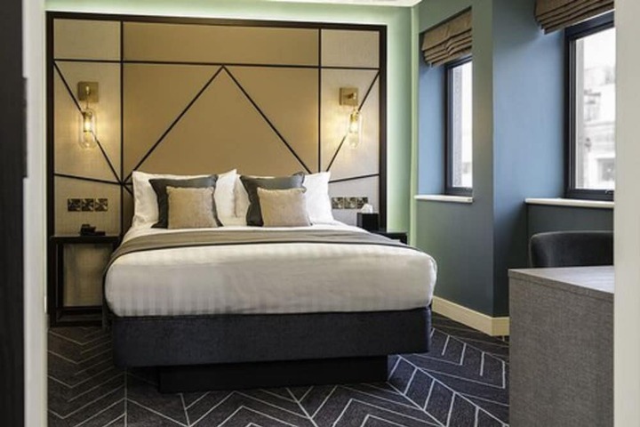 Room 15 of 55