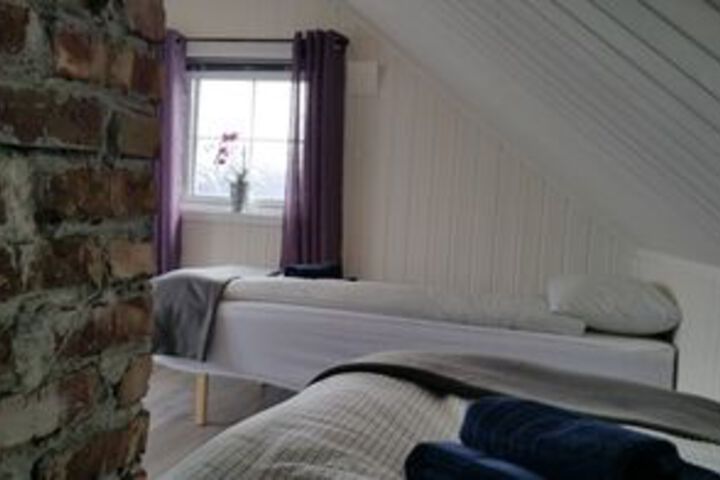 Room 17 of 46