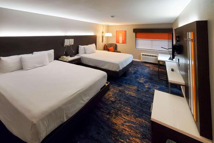 Double Accessible King Size Bed (11 of 12)