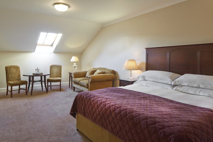 Room 7 of 120