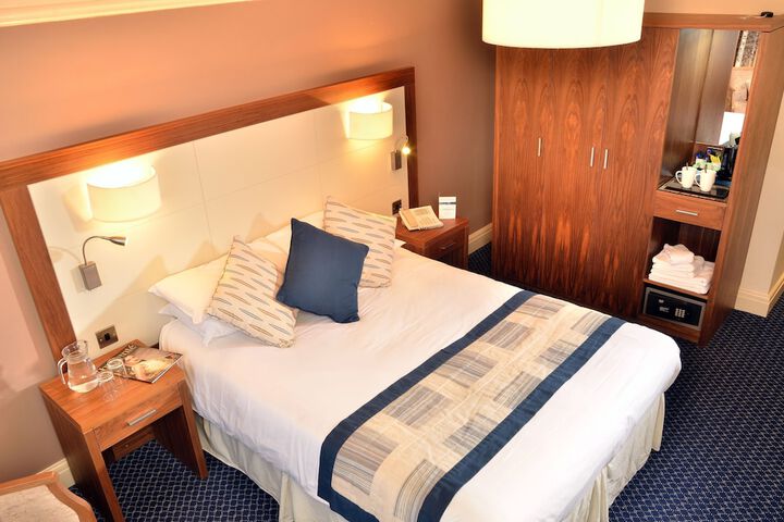 Room 3 of 58