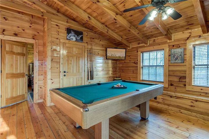 Bearway to Heaven II Cabin in Pigeon Forge, TN