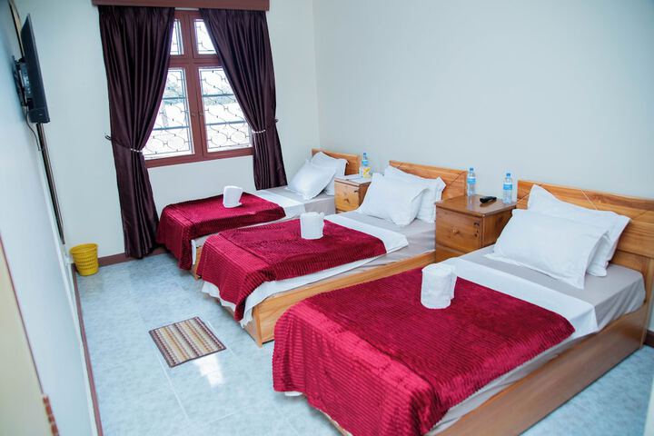 Room 5 of 92