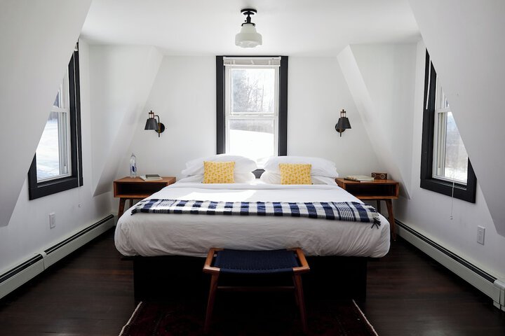 1 King Bed (13 of 18)