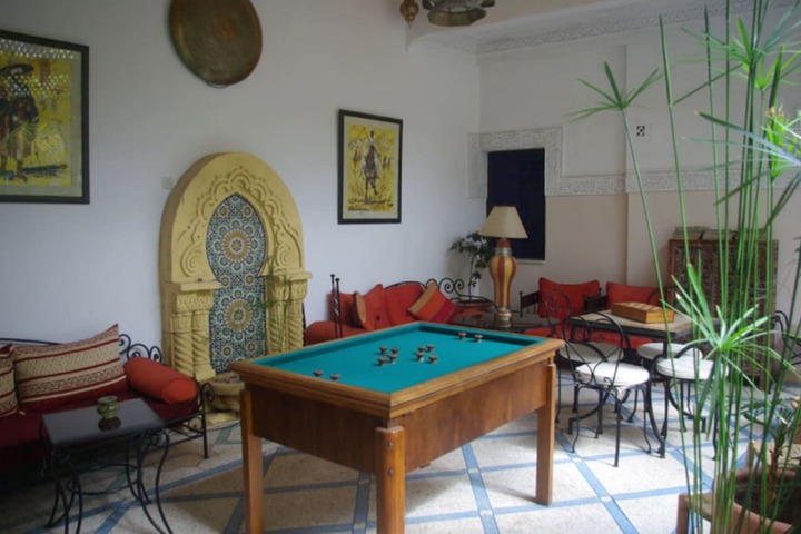 Room 27 of 39