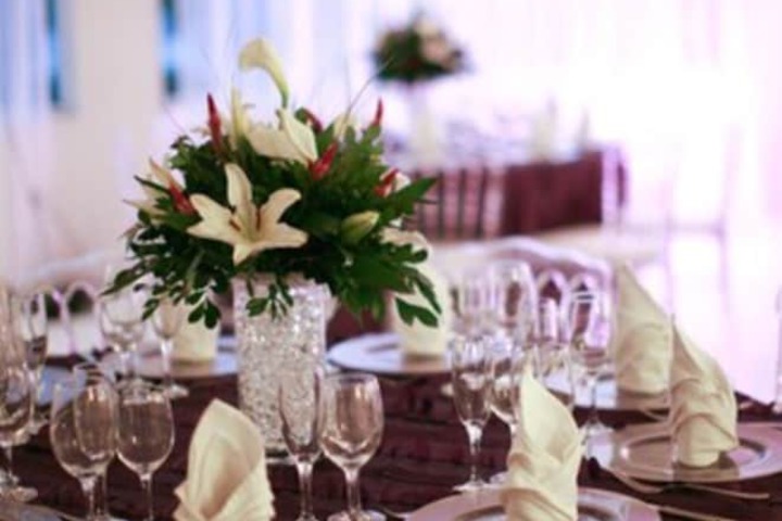 Ballroom/Hall 22 of 27
