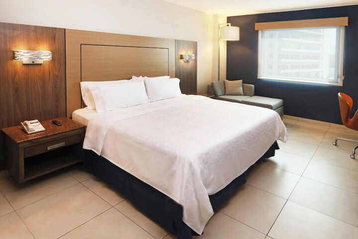 Room 7 of 22