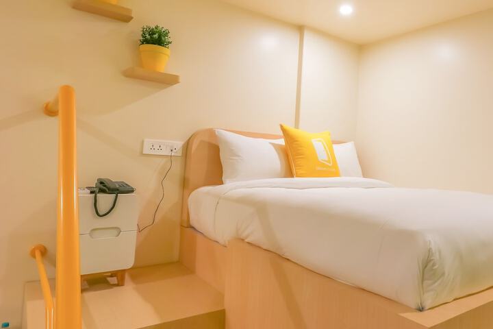 Room 14 of 32