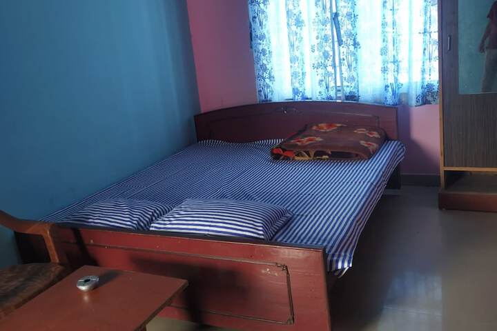 Room 11 of 26