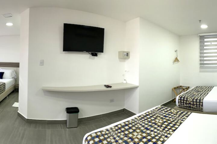 Room 14 of 81