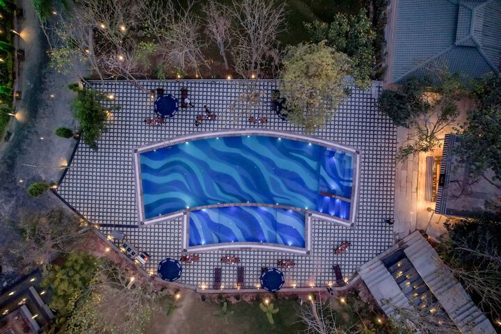 Pool 24 of 55